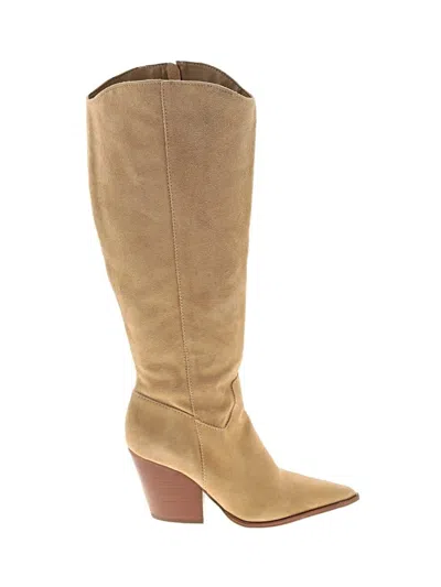 Pre-owned Vince Camuto Boots In Tan