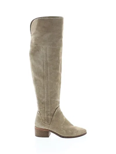 Pre-owned Vince Camuto Boots In White