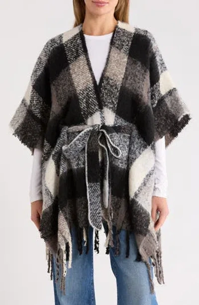 Vince Camuto Brushed Plaid Belted Topper In Gray