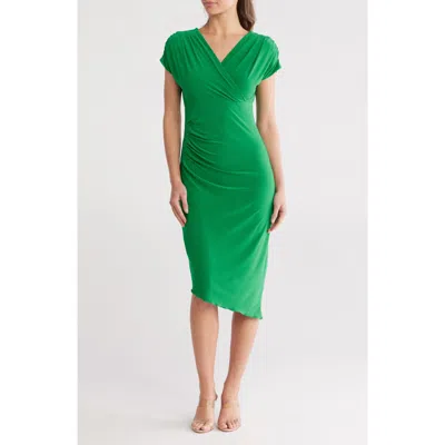 Vince Camuto Cap Sleeve Asymmetric Hem Body-con Dress In Green