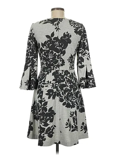 Pre-owned Vince Camuto Casual Dress In Gray