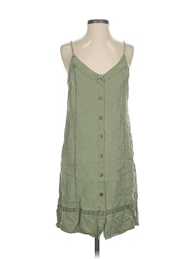 Pre-owned Vince Camuto Casual Dress In Green