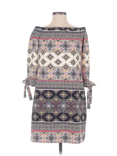 Pre-owned Vince Camuto Casual Dress In Ivory