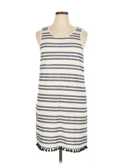Pre-owned Vince Camuto Casual Dress In White