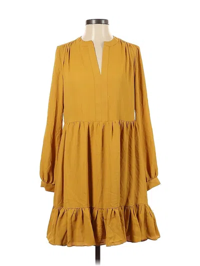 Pre-owned Vince Camuto Casual Dress In Yellow