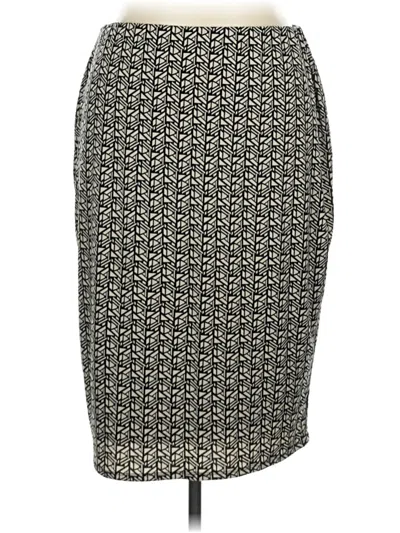 Pre-owned Vince Camuto Casual Skirt In Gray