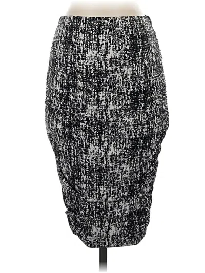 Pre-owned Vince Camuto Casual Skirt In Gray