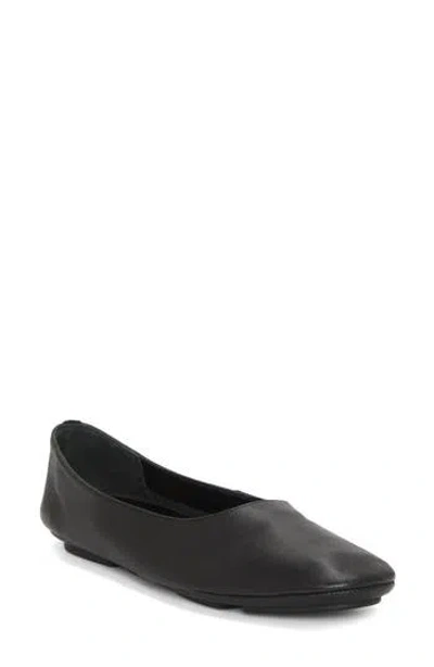 Vince Camuto Catisha Ballet Flat In Black