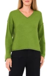 Vince Camuto Contrast Detail V-neck Sweater In Green