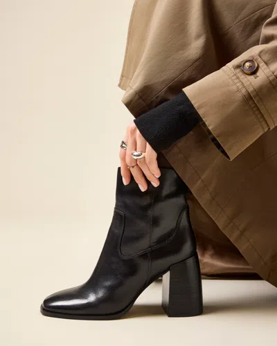 VINCE CAMUTO DAYANA BOOTIE