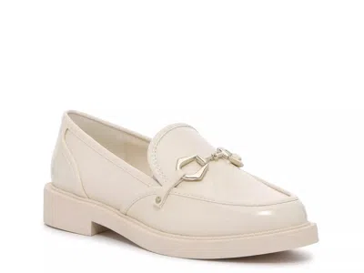 Vince Camuto Elpia Loafer In Neutral