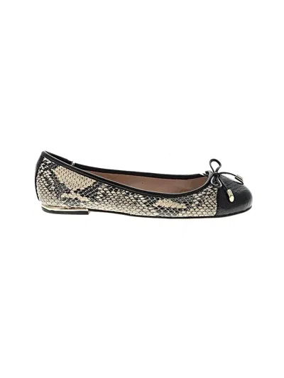 Pre-owned Vince Camuto Flats In Black