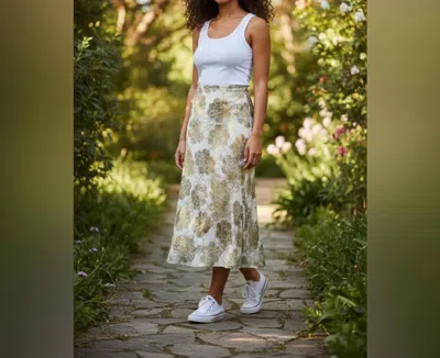Vince Camuto Floral Midi Skirt In Gold/cream In White