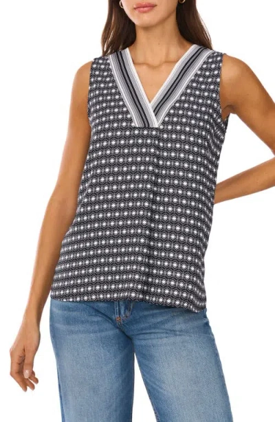 Vince Camuto Geo Print Contrast V-neck Shell In Rich Black