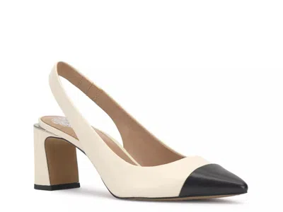 Vince Camuto Hamden Pump In Gold