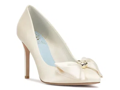 Vince Camuto Haylez Pump In White