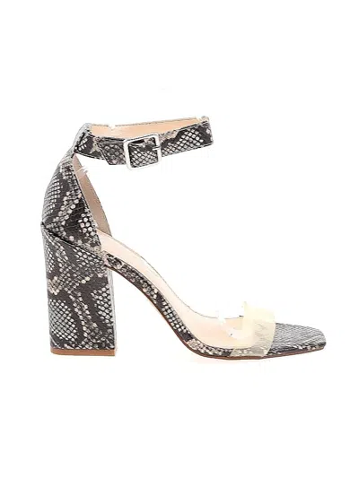 Pre-owned Vince Camuto Heels In Black