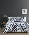Vince Camuto Home Muse 2 Piece Comforter Set, Twin Xl In Black