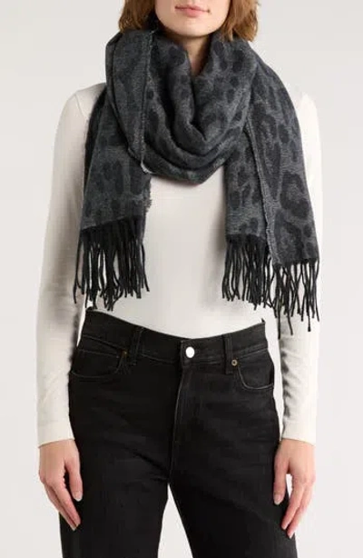 Vince Camuto Leopard Jacquard Fringe Scarf In Gray