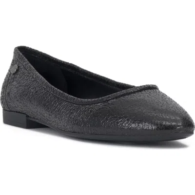 Vince Camuto Minndy Flat In Black 05