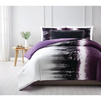 Vince Camuto Mirrea Comforter Set In Purple