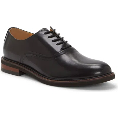 Vince Camuto Osyth Derby In Black