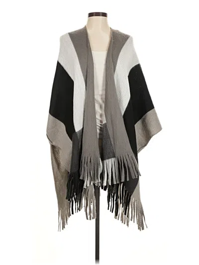 Pre-owned Vince Camuto Poncho In Gray