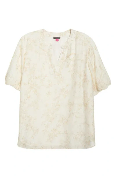 Vince Camuto Floral Print Short Sleeve Top In Neutral