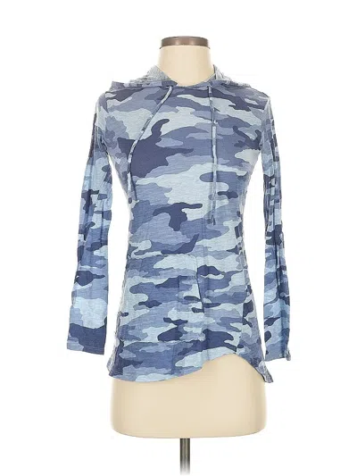 Pre-owned Vince Camuto Pullover Hoodie In Blue