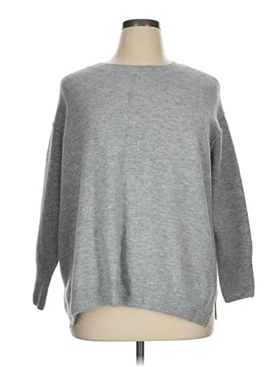 Pre-owned Vince Camuto Pullover Sweater In Gray