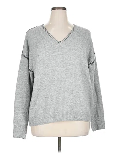 Pre-owned Vince Camuto Pullover Sweater In Gray