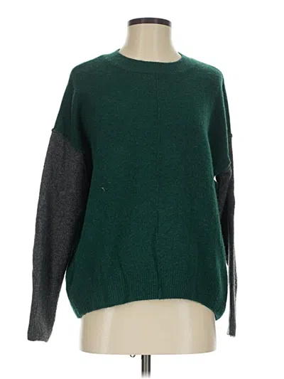 Pre-owned Vince Camuto Pullover Sweater In Green