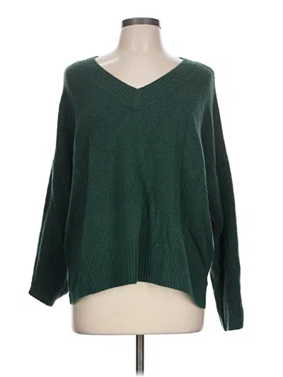 Pre-owned Vince Camuto Pullover Sweater In Green