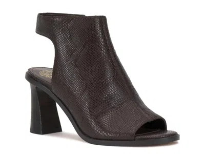 Vince Camuto Rimdia Peep Toe Sandal In Black