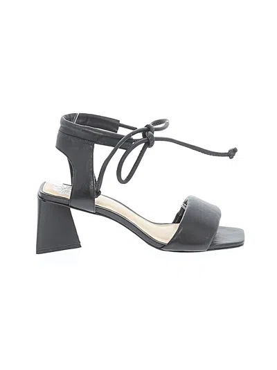 Pre-owned Vince Camuto Sandals In Black