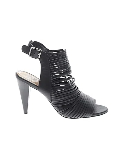 Pre-owned Vince Camuto Sandals In Black