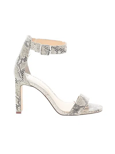 Pre-owned Vince Camuto Sandals In Ivory