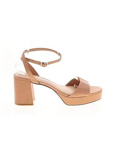 Pre-owned Vince Camuto Sandals In Tan