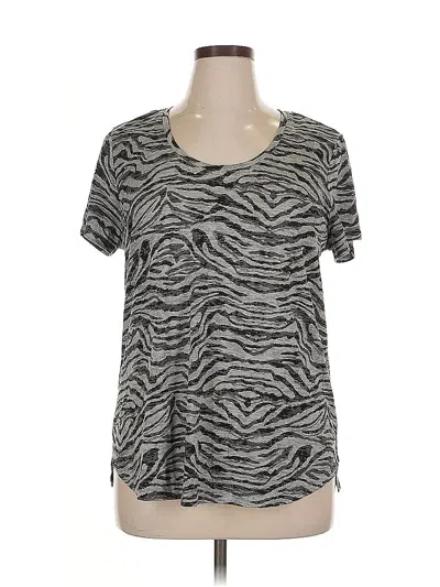 Pre-owned Vince Camuto Short Sleeve T-shirt In Silver