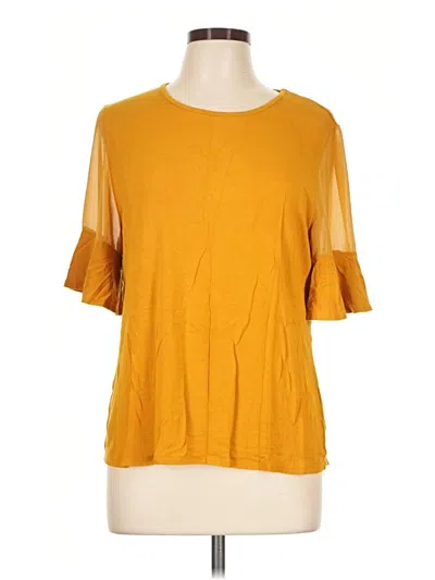 Pre-owned Vince Camuto Short Sleeve T-shirt In Yellow