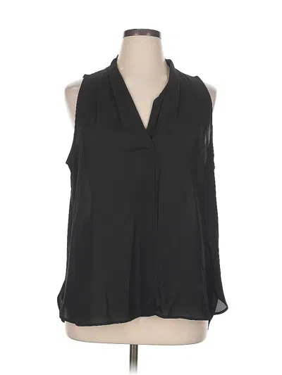 Pre-owned Vince Camuto Sleeveless Blouse In Black