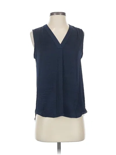 Pre-owned Vince Camuto Sleeveless Blouse In Blue