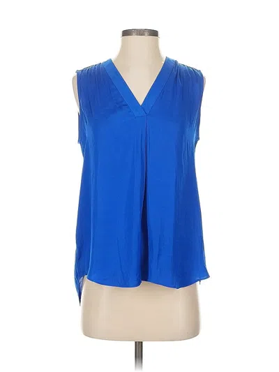Pre-owned Vince Camuto Sleeveless Blouse In Blue