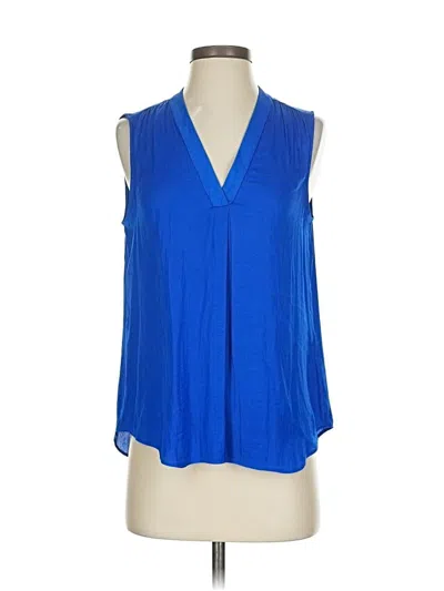 Pre-owned Vince Camuto Sleeveless Blouse In Blue