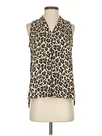 Pre-owned Vince Camuto Sleeveless Blouse In Brown