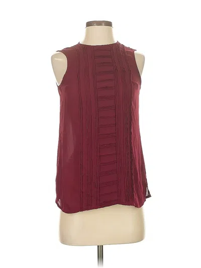 Pre-owned Vince Camuto Sleeveless Blouse In Burgundy