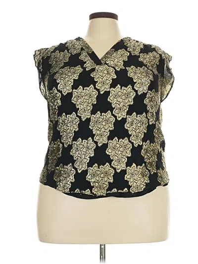 Pre-owned Vince Camuto Sleeveless Blouse In Gold