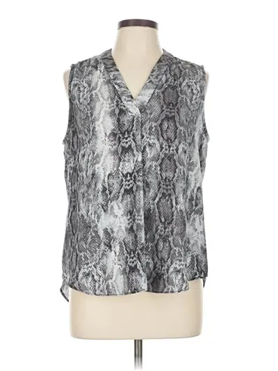 Pre-owned Vince Camuto Sleeveless Blouse In Gray