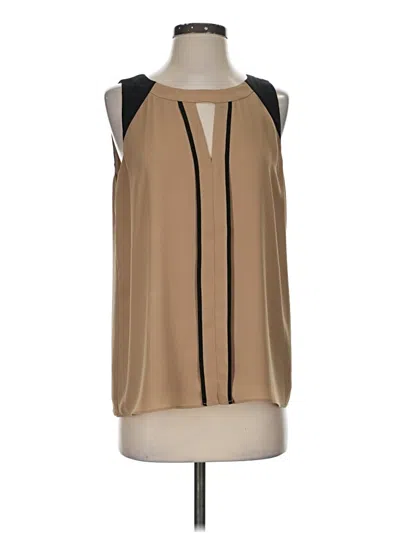 Pre-owned Vince Camuto Sleeveless Blouse In Tan