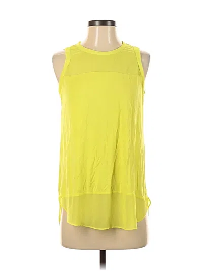 Pre-owned Vince Camuto Sleeveless Blouse In Yellow